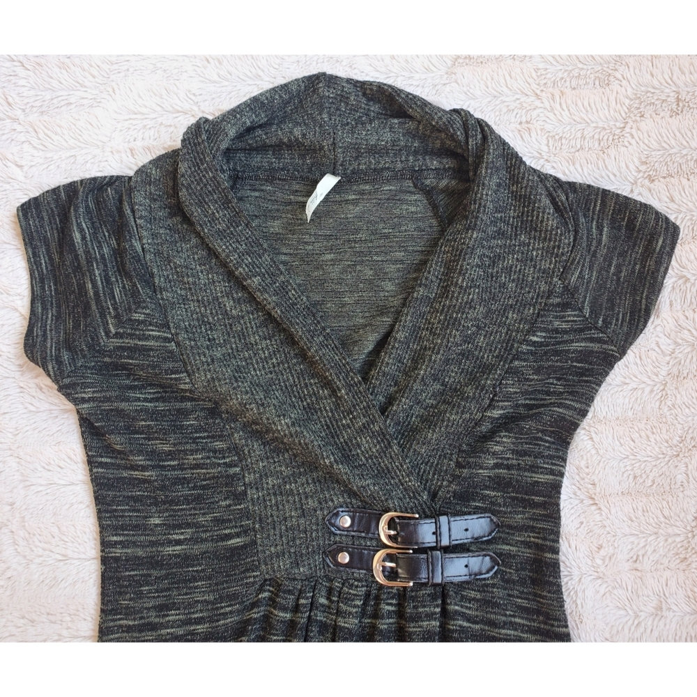Bella D. green sweater dress - Picture 4 of 11